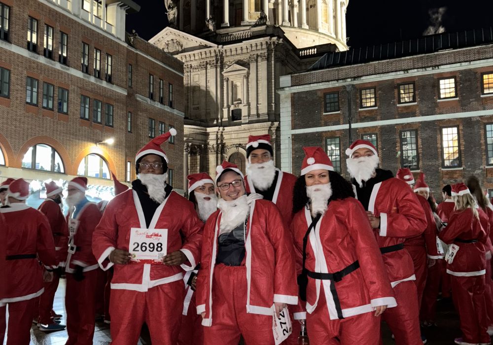 Santas on the Move: Team Spark2Life Runs to Raise Hope This Christmas