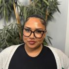 <div class="uk-background-muted uk-flex uk-flex-middle uk-flex-center uk-flex-column"><i class="uk-text-muted" uk-icon="user"></i>Natalia H</div>