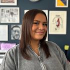 <div class="uk-background-default uk-flex uk-flex-middle uk-flex-center uk-flex-column"><i class="uk-text-muted" uk-icon="user"></i>Nicole</div>