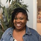 <div class="uk-background-muted uk-flex uk-flex-middle uk-flex-center uk-flex-column"><i class="uk-text-muted" uk-icon="user"></i>Natalia D</div>